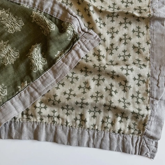 Marian Auspice Luxury Double Sided Blanket, 47" x 47" - Picture 2 of 3